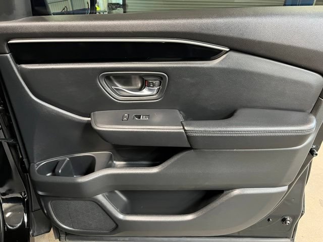 Used 2024 Honda Pilot Touring image 11