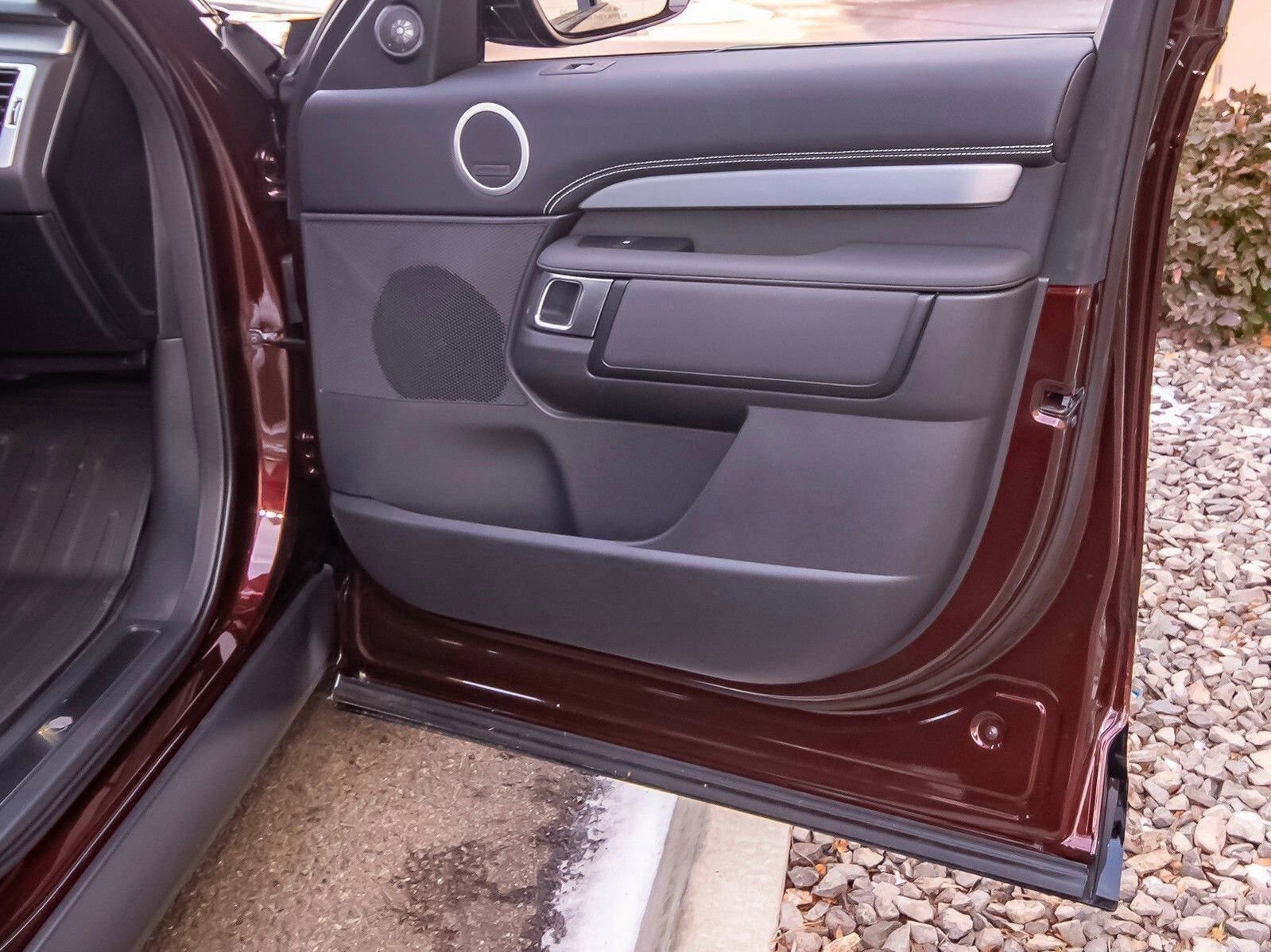 New 2026 Land Rover Discovery Limited Edition image 44