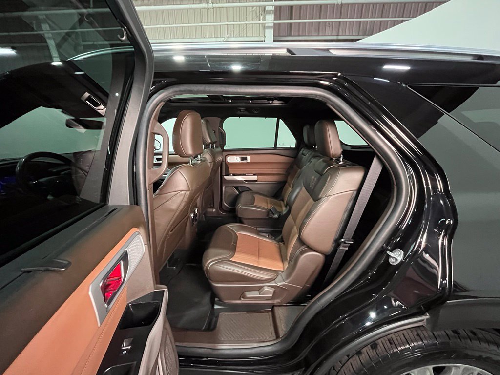 Certified 2023 Ford Explorer King Ranch w/ Technology Package AWD/4WD image 19