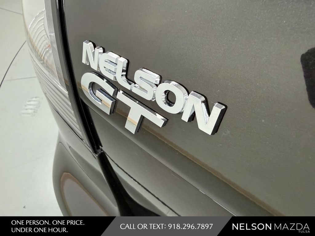 Used 2009 Pontiac G8 GT w/ Premium Package RWD image 16