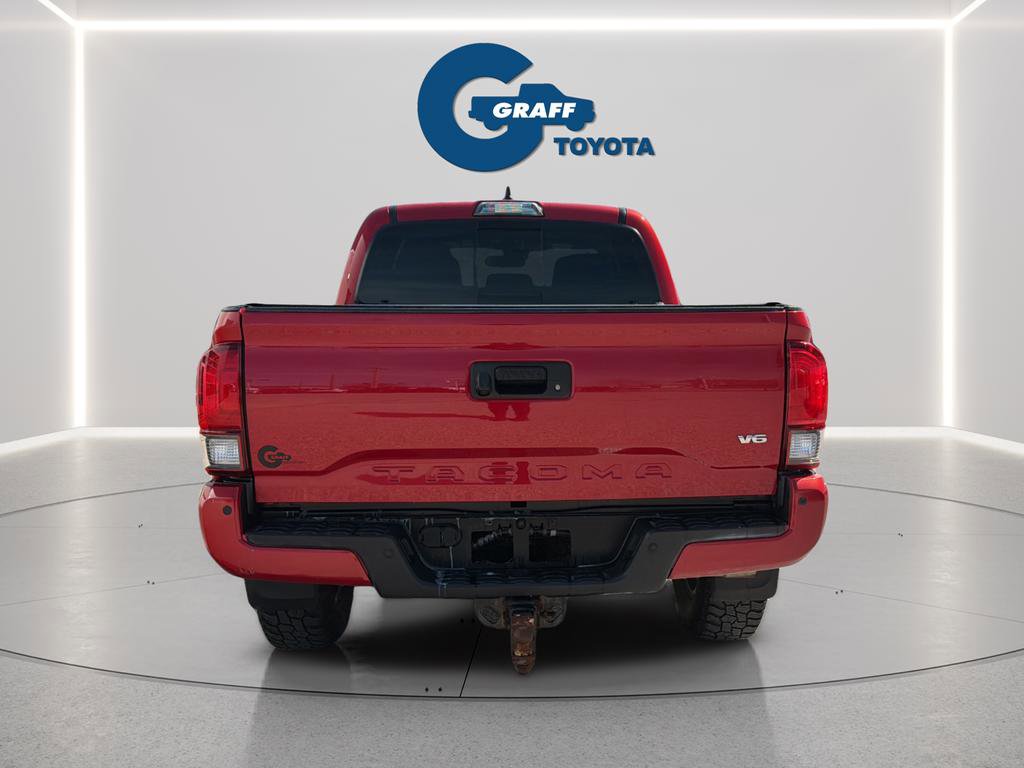 Used 2018 Toyota Tacoma TRD Off-Road w/ Technology Package AWD/4WD image 6