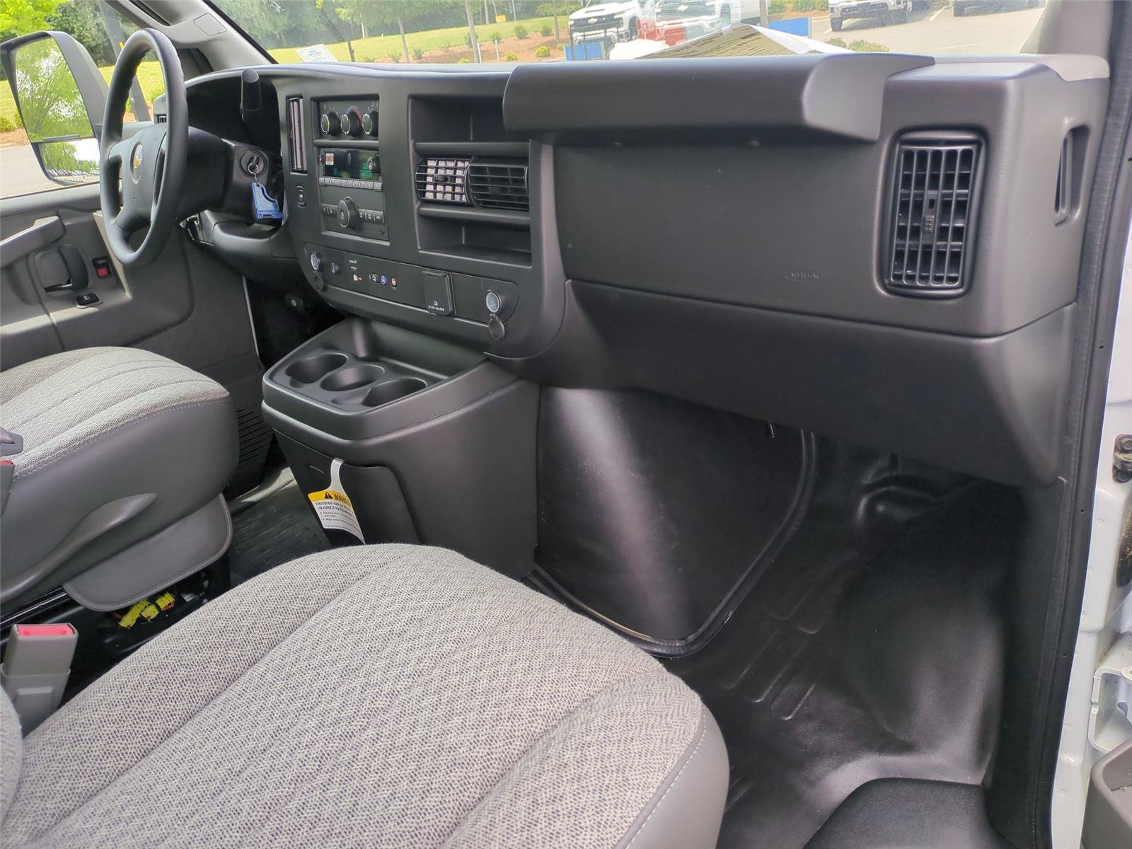 New 2025 Chevrolet Express 3500 w/ Power Convenience Package RWD image 29