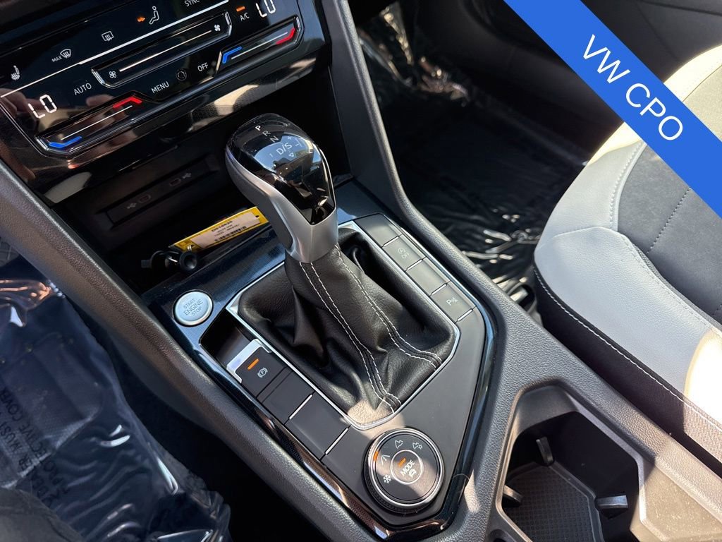 Used 2025 Volkswagen Taos SE AWD/4WD image 22