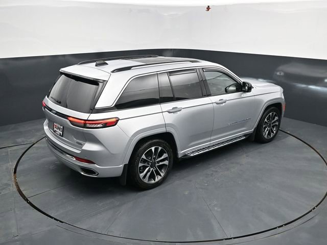 Used 2023 Jeep Grand Cherokee Overland w/ Advanced Protech Group III image 49