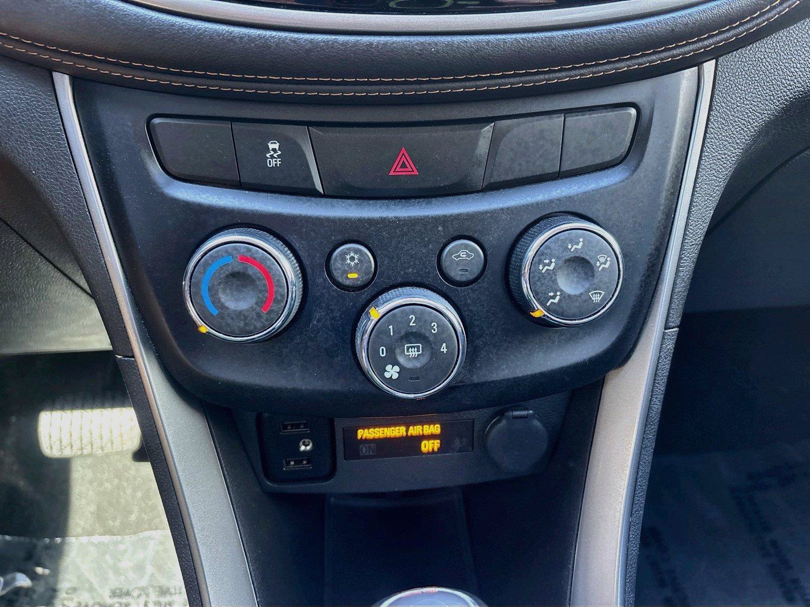 Used 2020 Chevrolet Trax LT w/ Driver Confidence Package FWD image 10