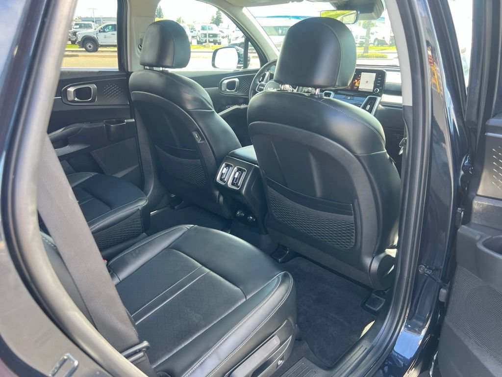 Used 2023 Kia Sorento EX AWD/4WD image 52