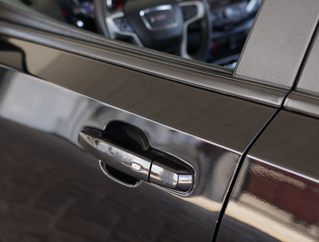 Used 2022 GMC Terrain SLE w/ Driver Convenience Package image 34