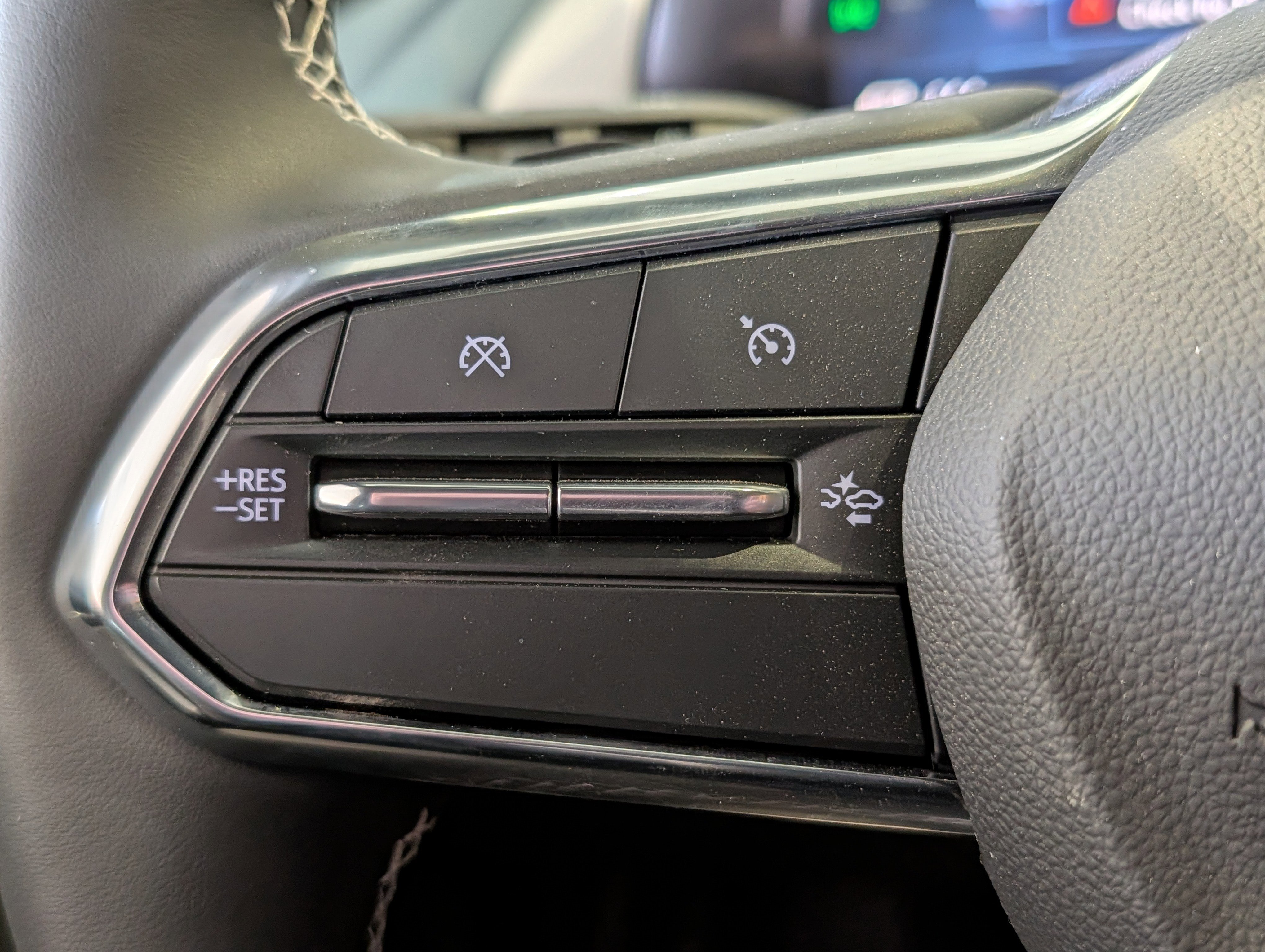 New 2025 Chevrolet Equinox EV LT AWD/4WD image 18