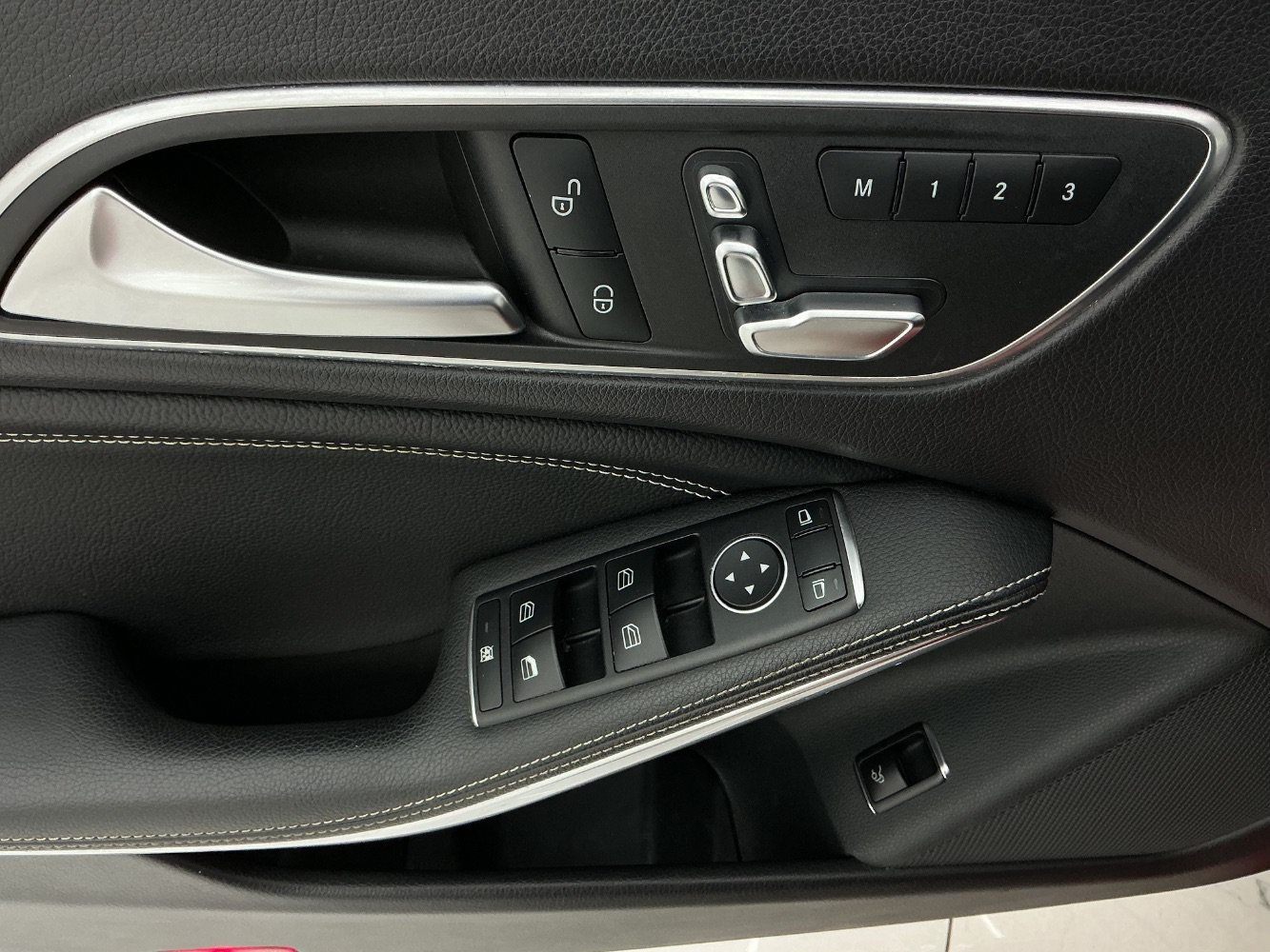 Used 2019 Mercedes-Benz CLA 250 image 37