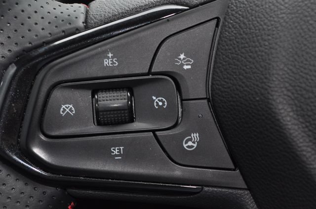 Used 2025 Chevrolet Trax RS w/ Driver Confidence Package FWD image 31