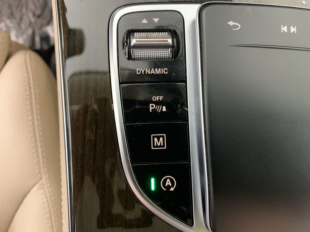 Used 2021 Mercedes-Benz GLC 300 image 27