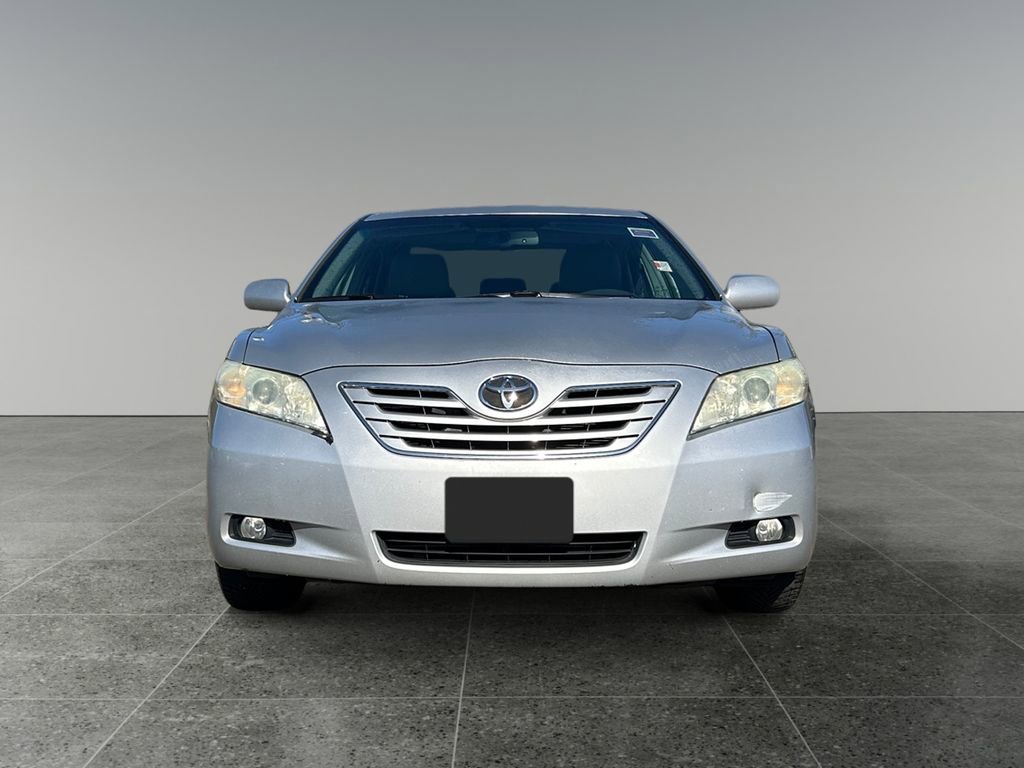 Used 2008 Toyota Camry XLE image 2
