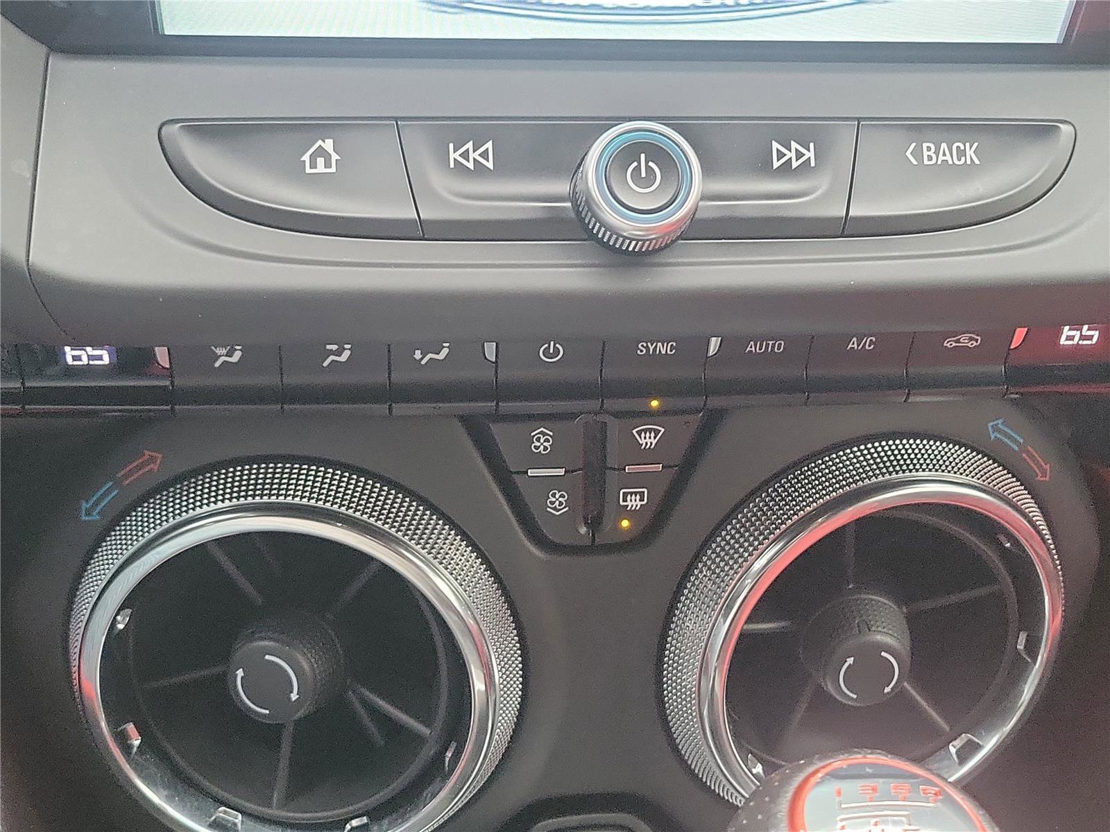 Used 2018 Chevrolet Camaro SS image 22