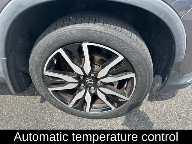 Used 2019 Honda Pilot Touring image 5