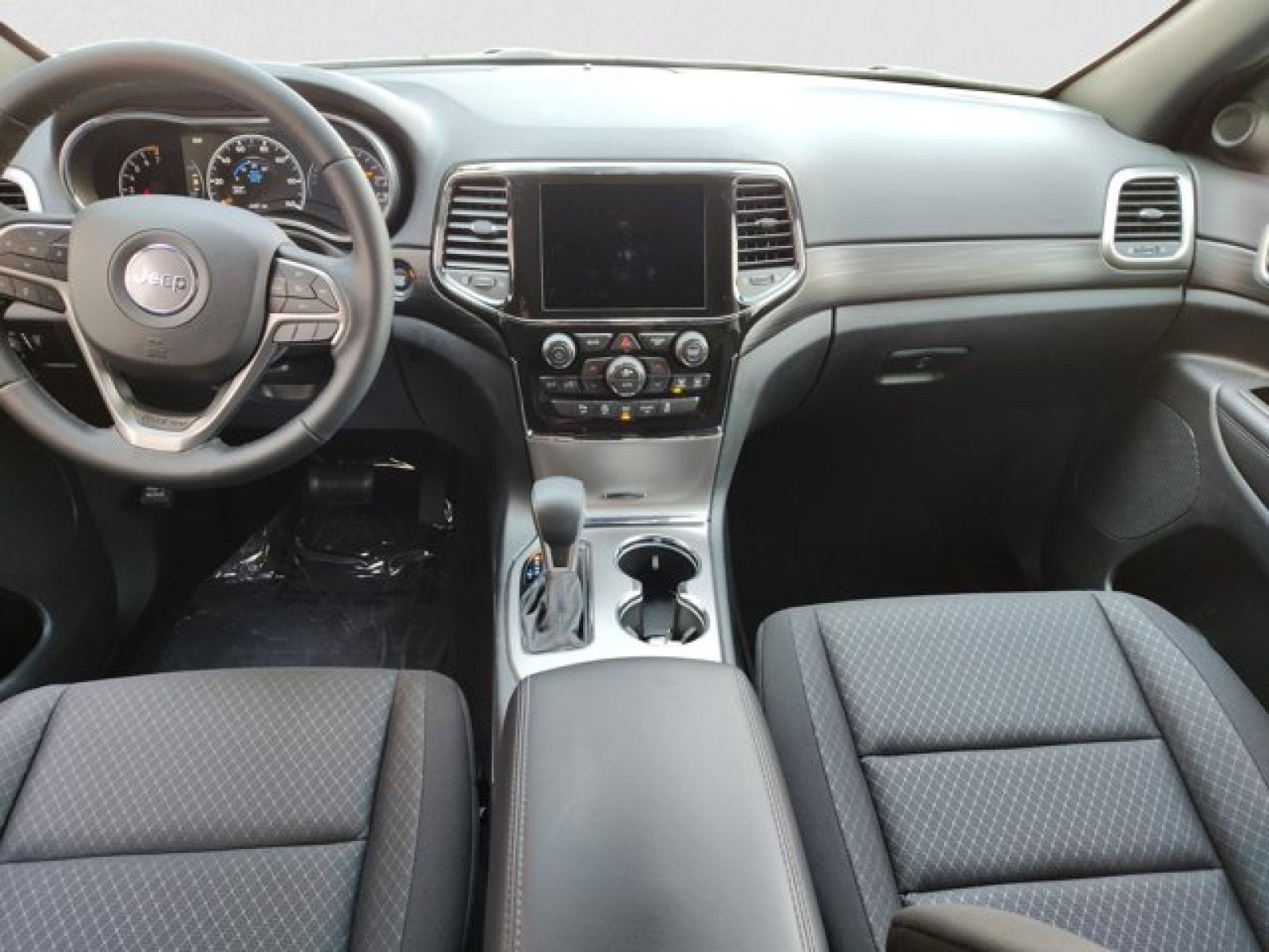 Used 2022 Jeep Grand Cherokee Laredo E AWD/4WD image 12
