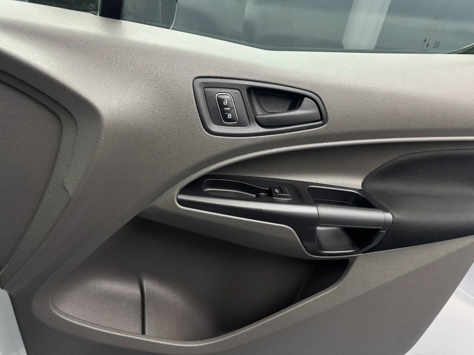 Used 2021 Ford Transit Connect XL image 24