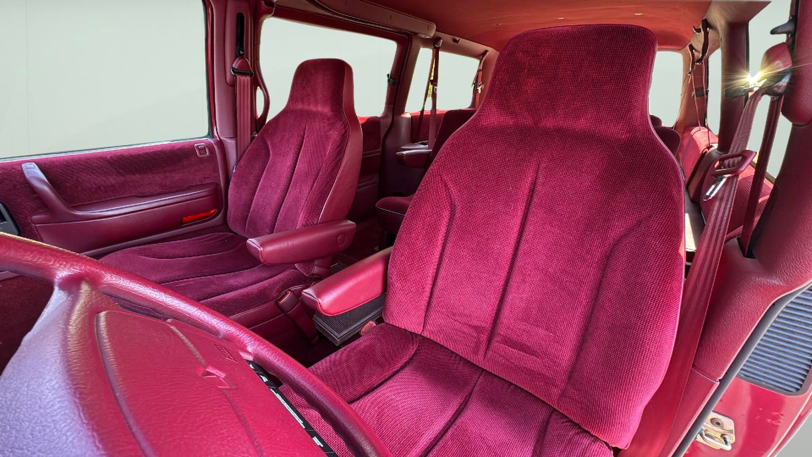 Used 1993 Dodge Grand Caravan SE FWD image 13