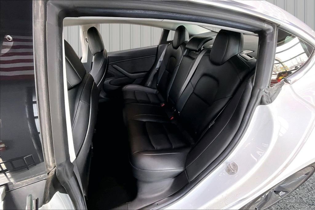 Used 2018 Tesla Model 3 Long Range image 20