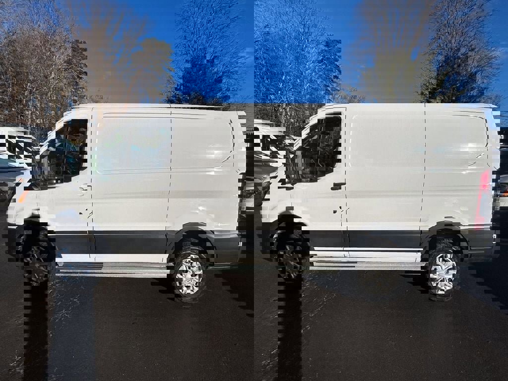 Used 2024 Ford Transit 250 Low Roof w/ Exterior Upgrade Package image 4