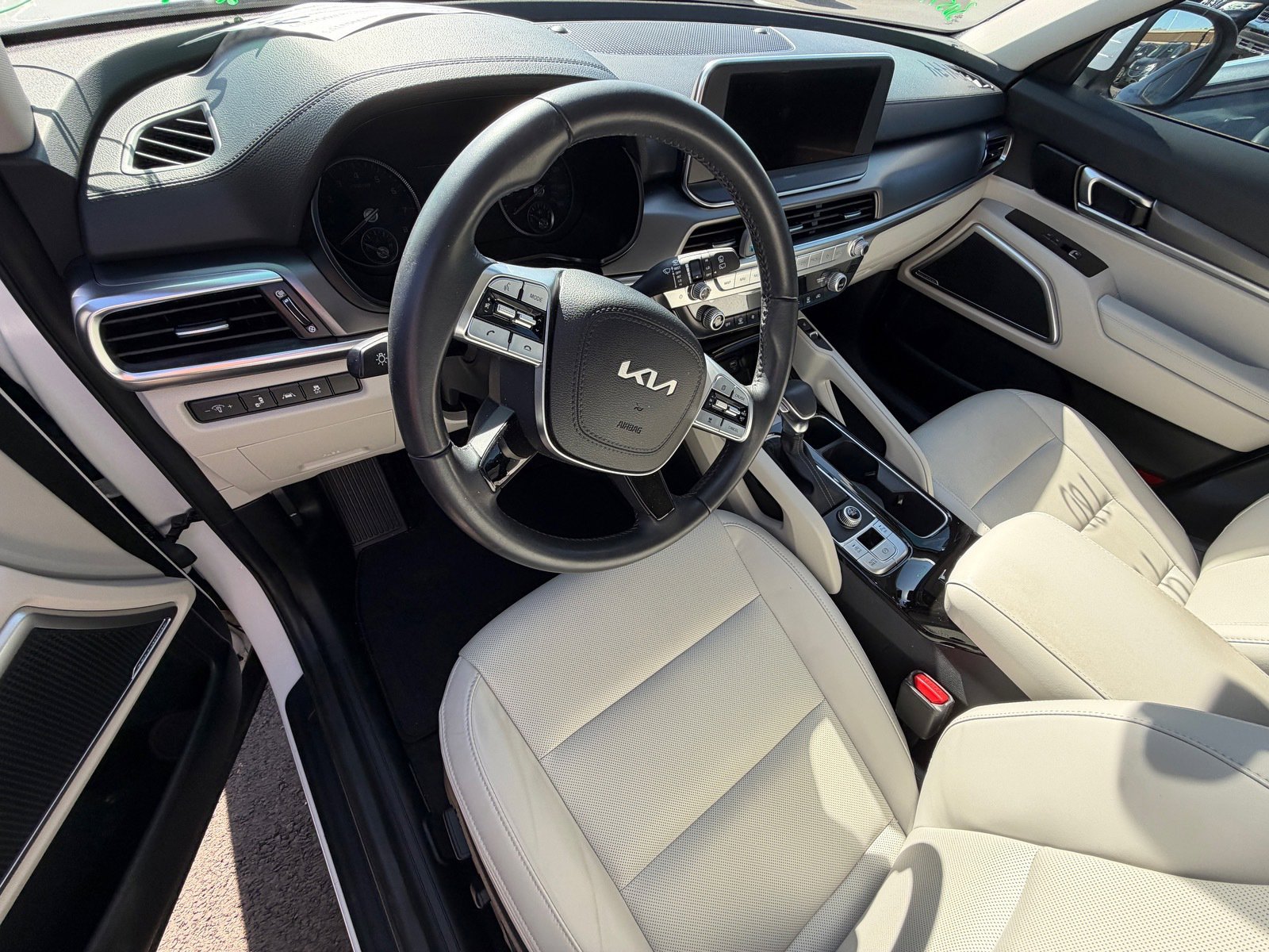 Certified 2022 Kia Telluride S FWD image 7