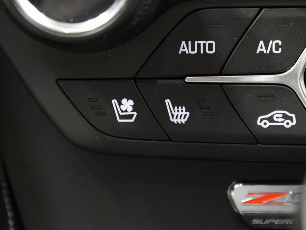 Used 2018 Chevrolet Corvette Z06 image 49