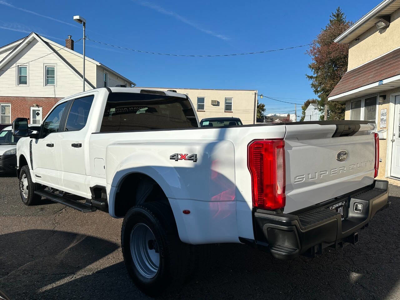 Used 2024 Ford F350 XL image 5