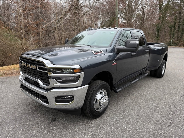 New 2026 RAM 3500 Tradesman image 3