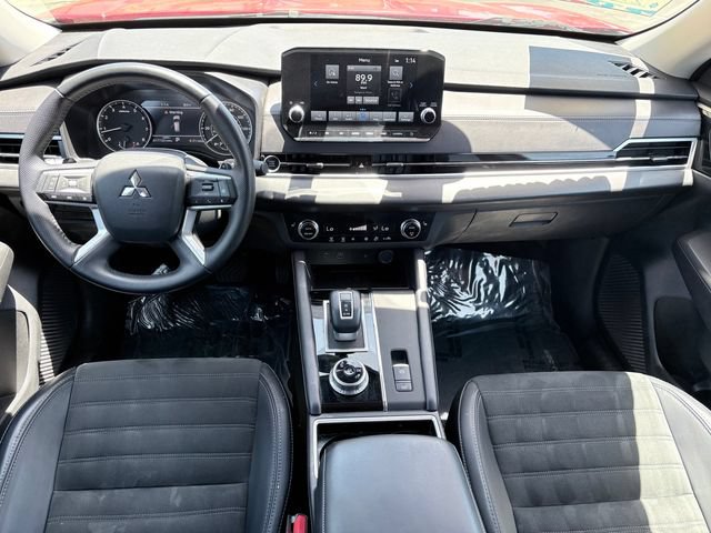 Used 2024 Mitsubishi Outlander SE FWD image 10
