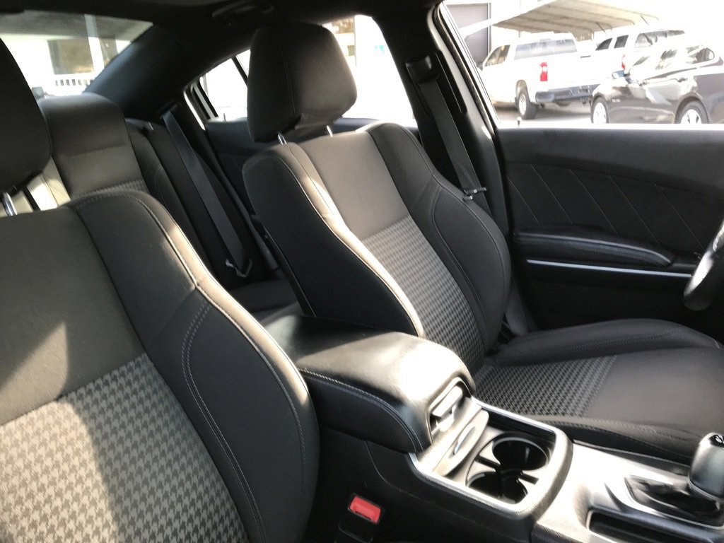 Used 2017 Dodge Charger R/T w/ Driver Confidence Group image 7