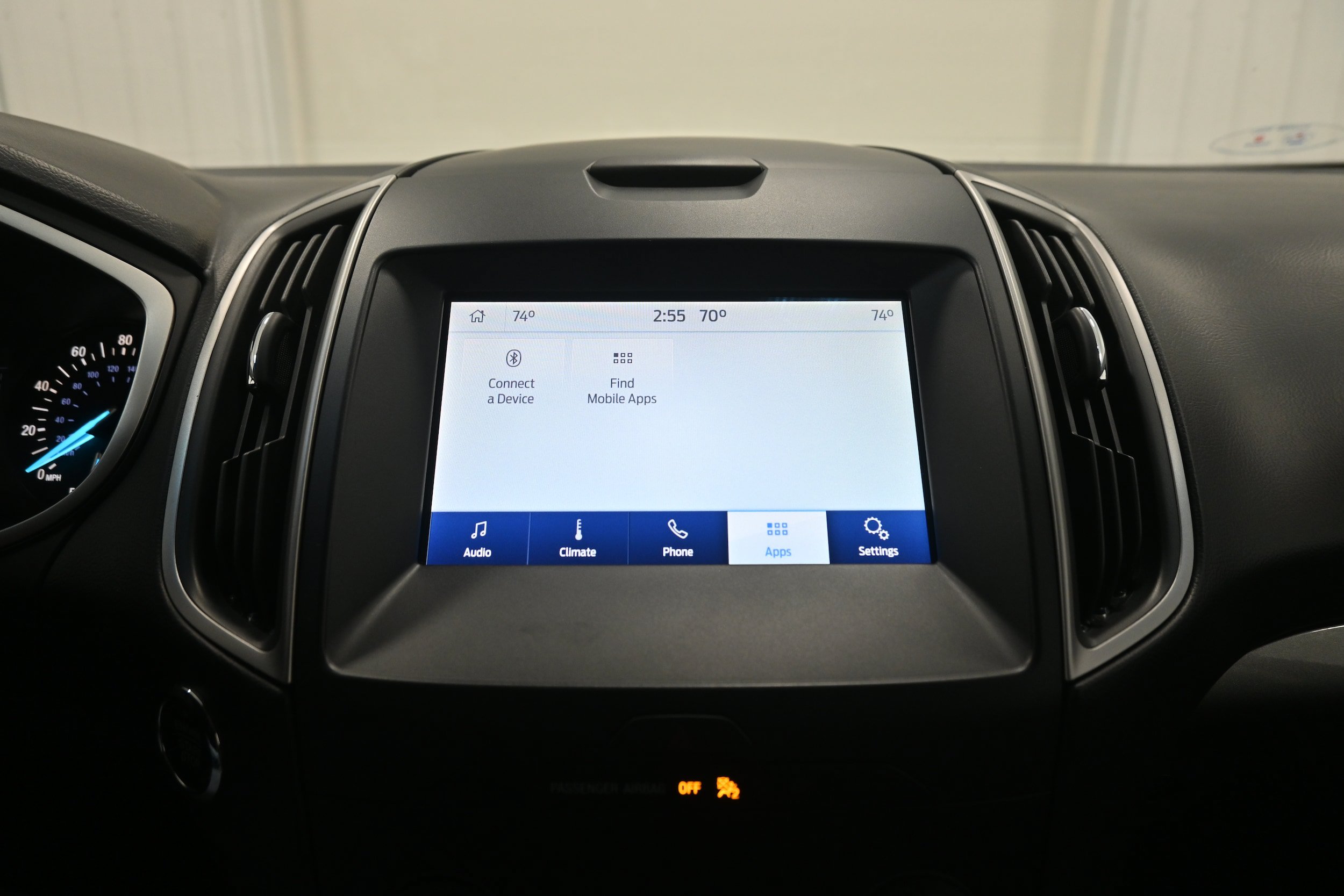 Used 2019 Ford Edge SEL AWD/4WD image 17
