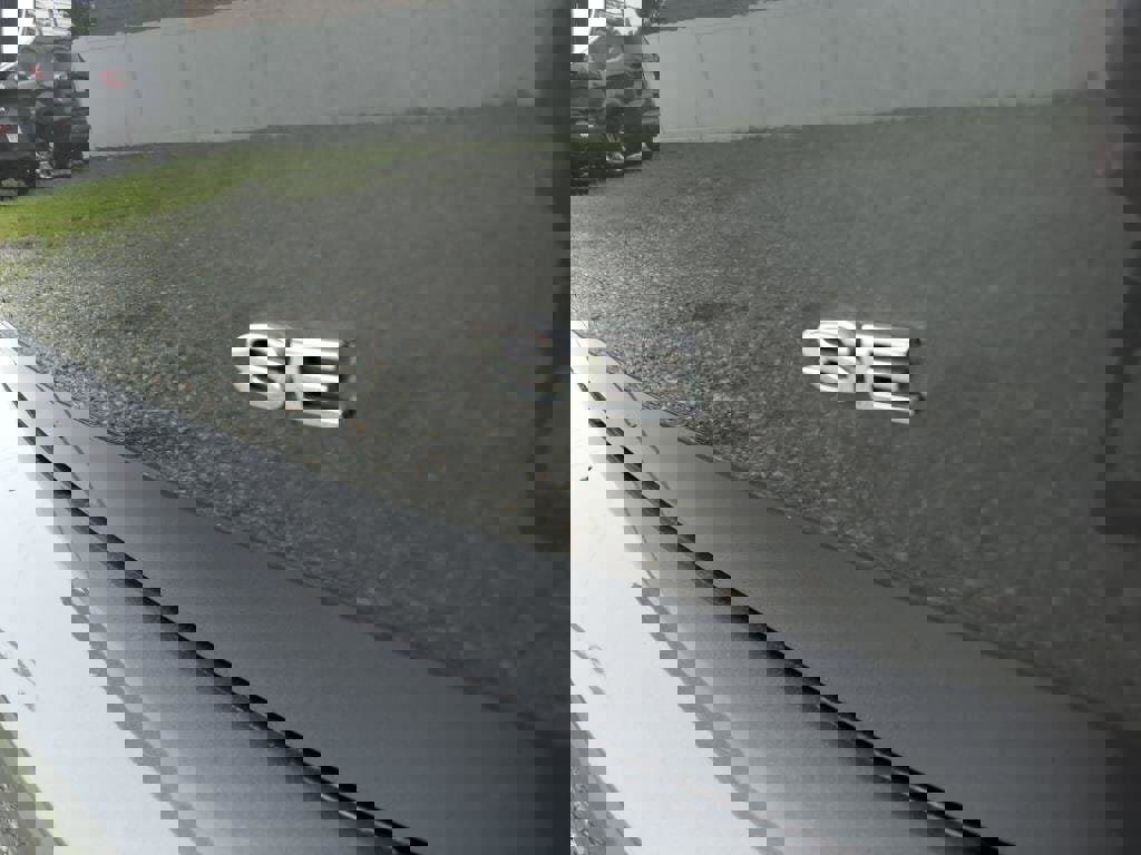 Used 2017 Ford C-MAX Energi SE image 17