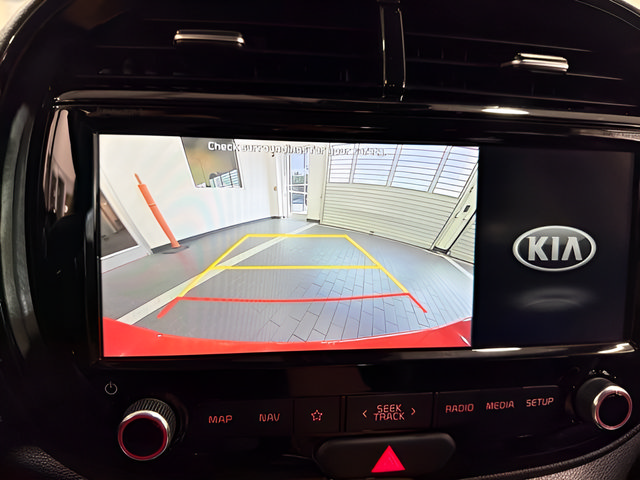 Used 2020 Kia Soul GT-Line Turbo FWD image 23