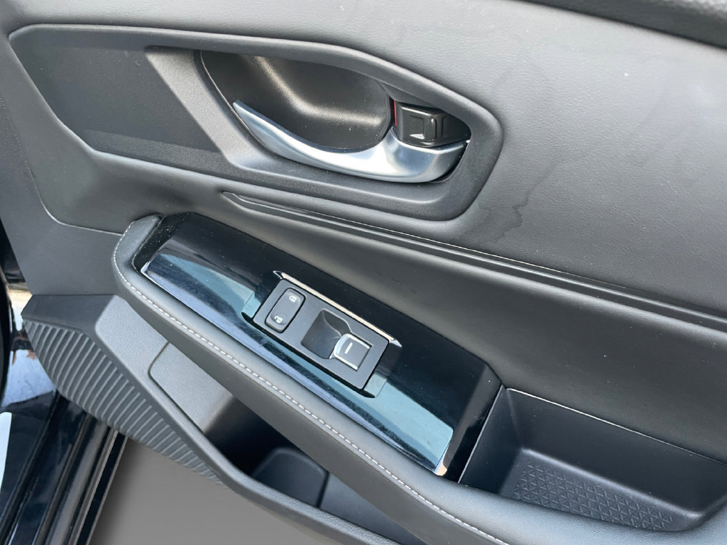 Used 2025 Honda Accord Touring image 13