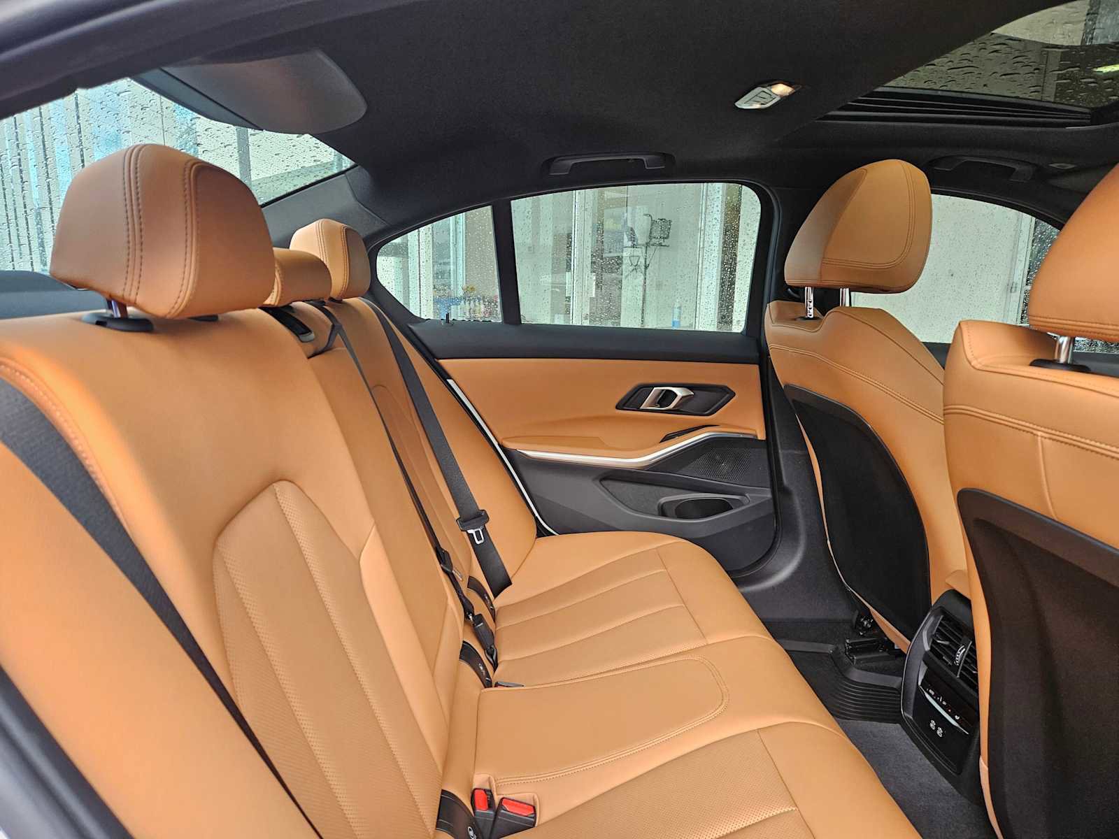 Used 2025 BMW 330i xDrive Sedan w/ Convenience Package image 15