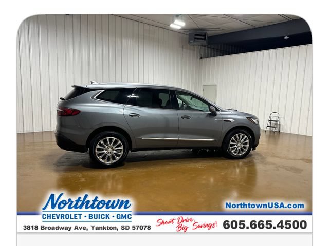 Used 2020 Buick Enclave Premium w/ Surround and Sites Package AWD/4WD image 6