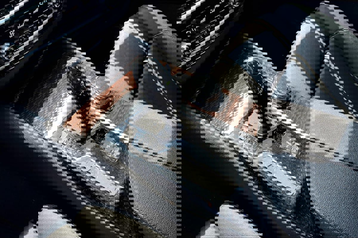 Used 2020 BMW 530i w/ Convenience Package image 15