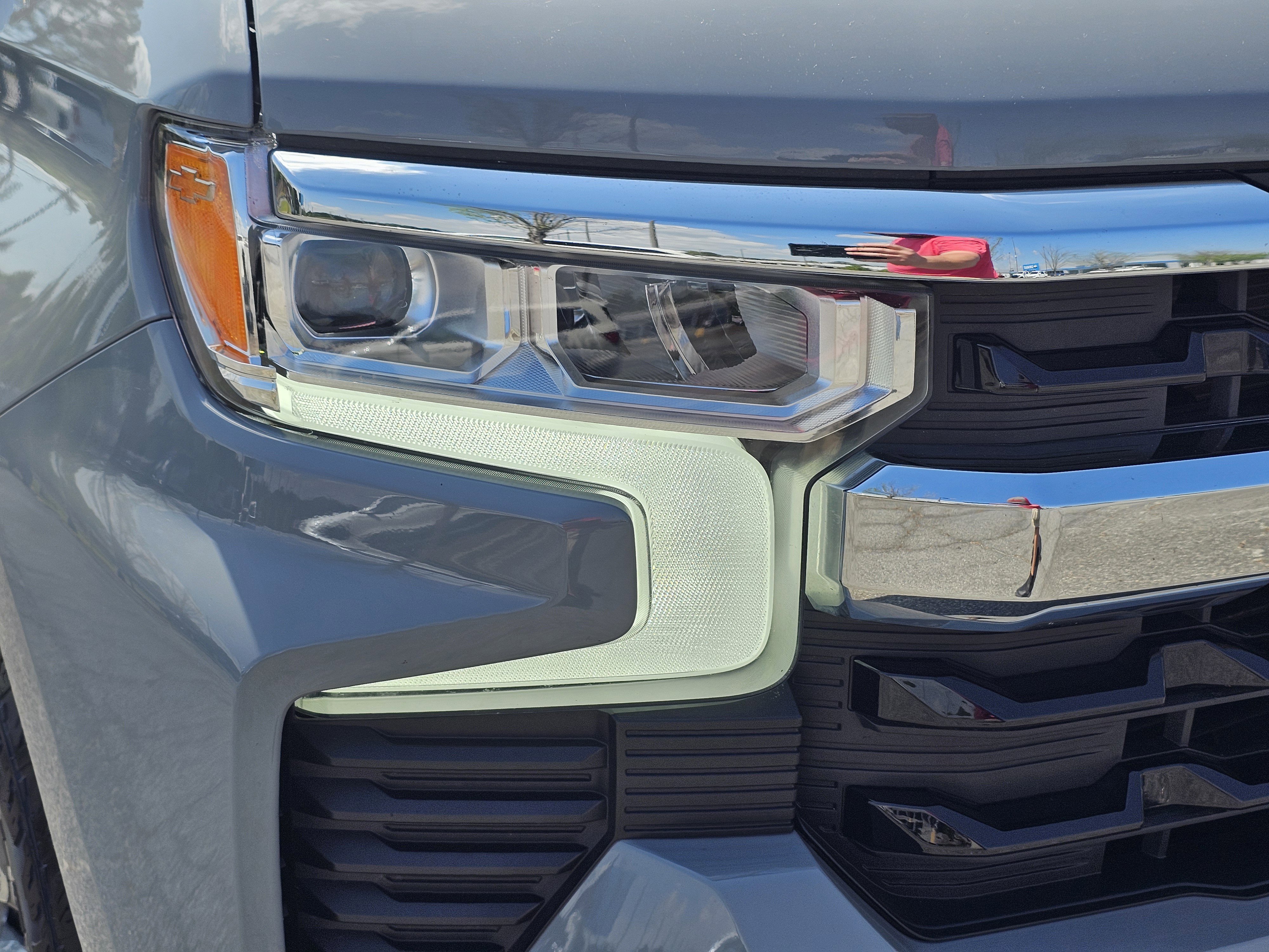 Used 2024 Chevrolet Silverado 1500 LT AWD/4WD image 5