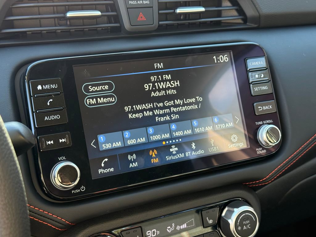 New 2025 Nissan Versa SR w/ Trunk Package image 9