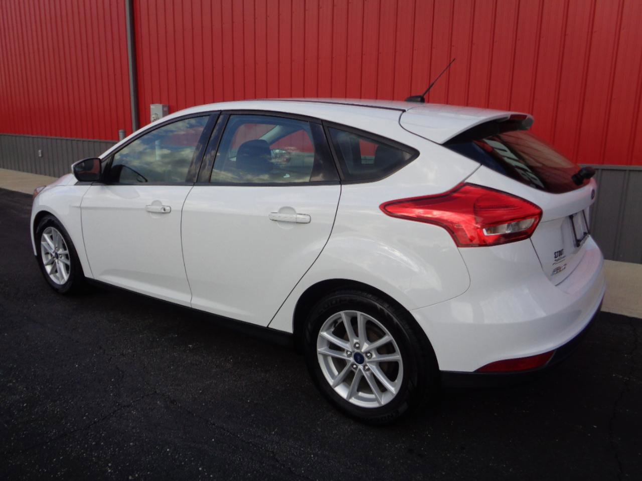 Used 2017 Ford Focus SE FWD image 7