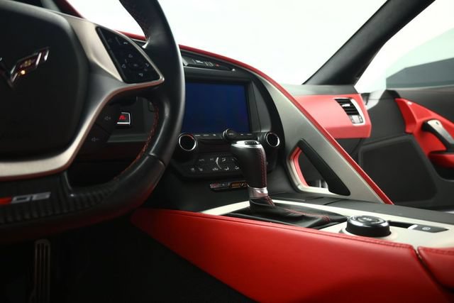 Used 2016 Chevrolet Corvette Z06 w/ 3LZ Preferred Equipment Group RWD image 44