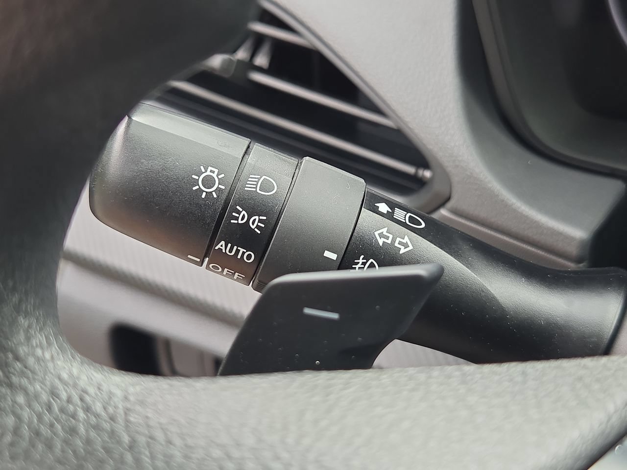 Certified 2024 Subaru Crosstrek 2.0i Premium AWD/4WD image 33