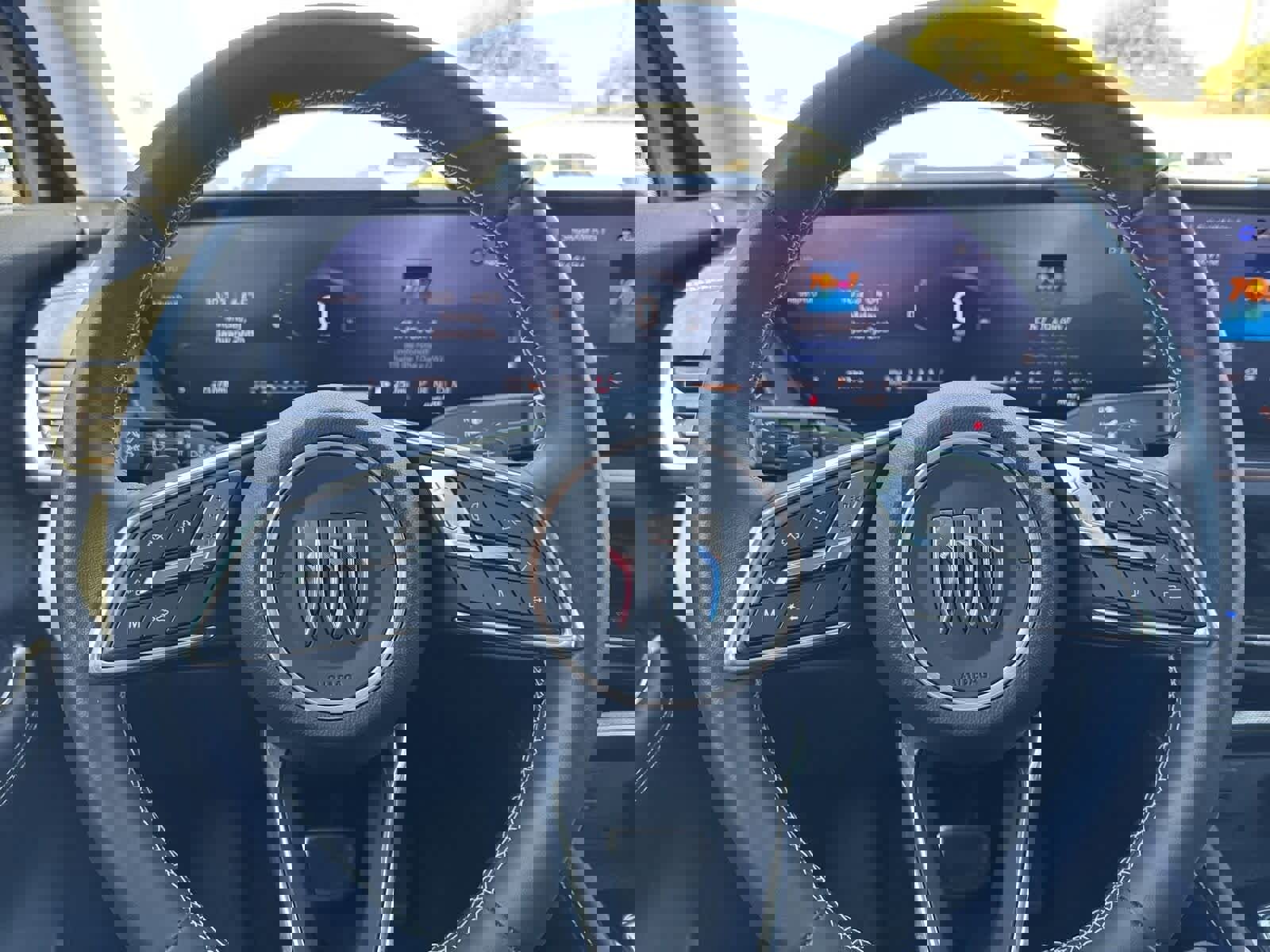 Used 2025 Buick Envision Sport Touring image 27