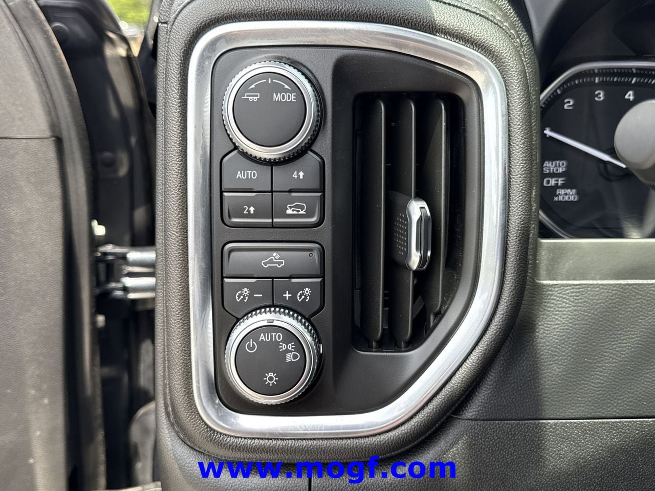 Used 2021 GMC Sierra 1500 SLE AWD/4WD image 13