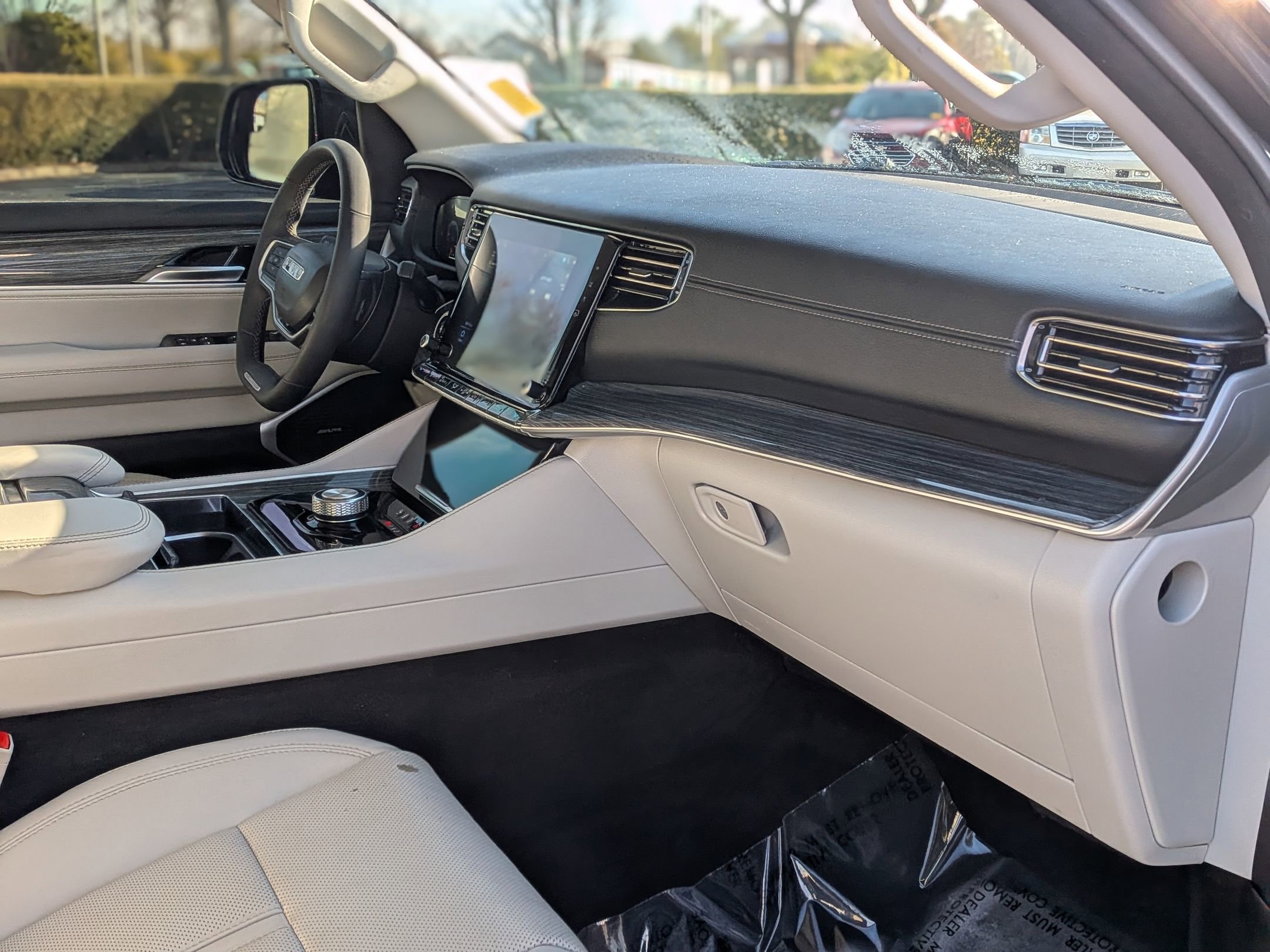 Used 2022 Jeep Wagoneer Series II image 22