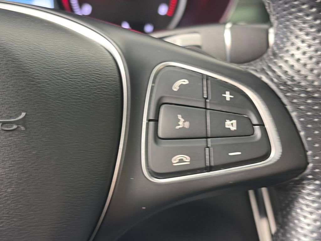 Used 2018 Mercedes-Benz GLC 300 4MATIC image 18