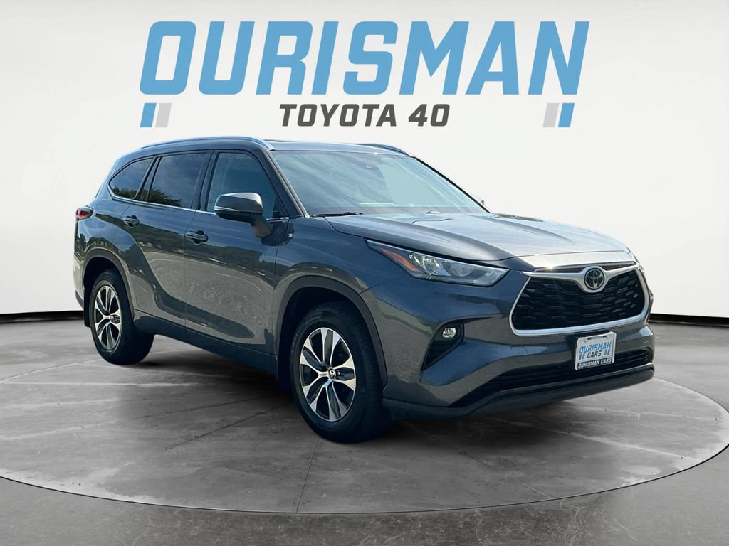Used 2020 Toyota Highlander XLE