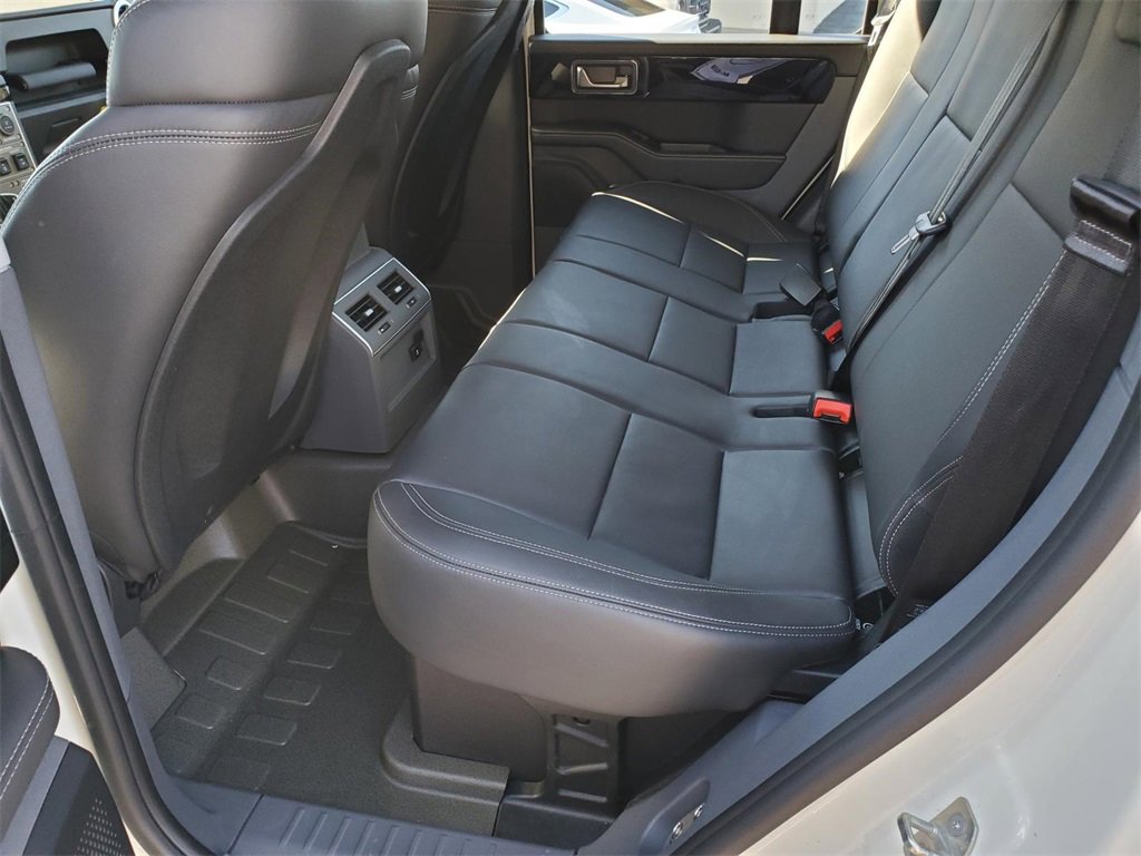 Used 2024 INEOS Grenadier image 11