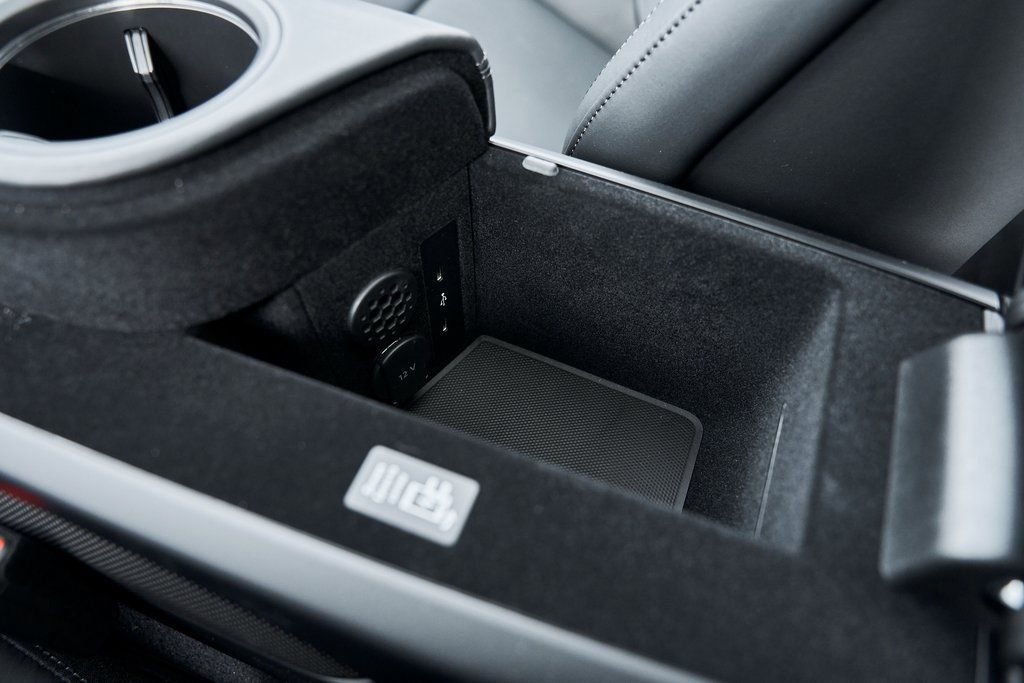 Used 2026 Porsche Taycan Turbo S AWD/4WD image 71