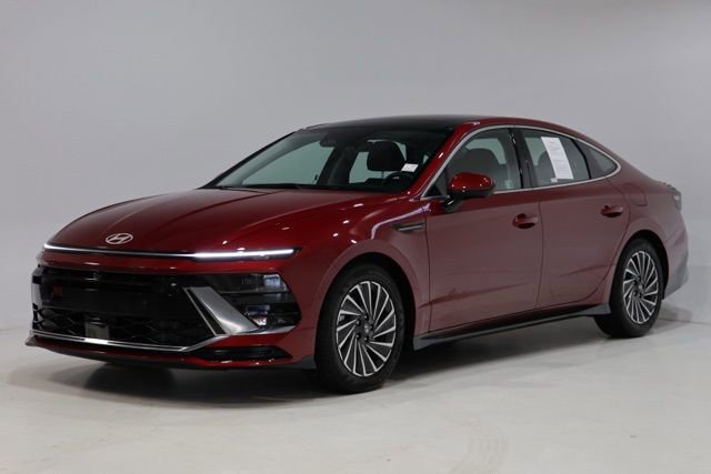 Certified 2025 Hyundai Sonata Limited image 3