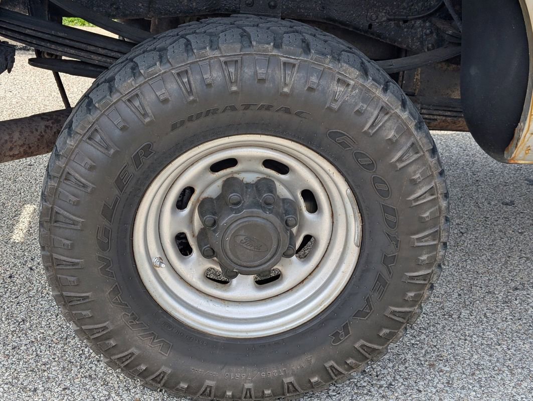 Used 1999 Ford F350 XL image 36